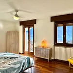 Casa Monte Lago * Донго